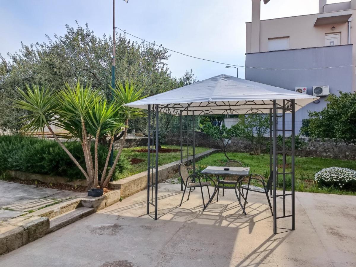 Pool House Luka Lägenhet Zadar Exteriör bild