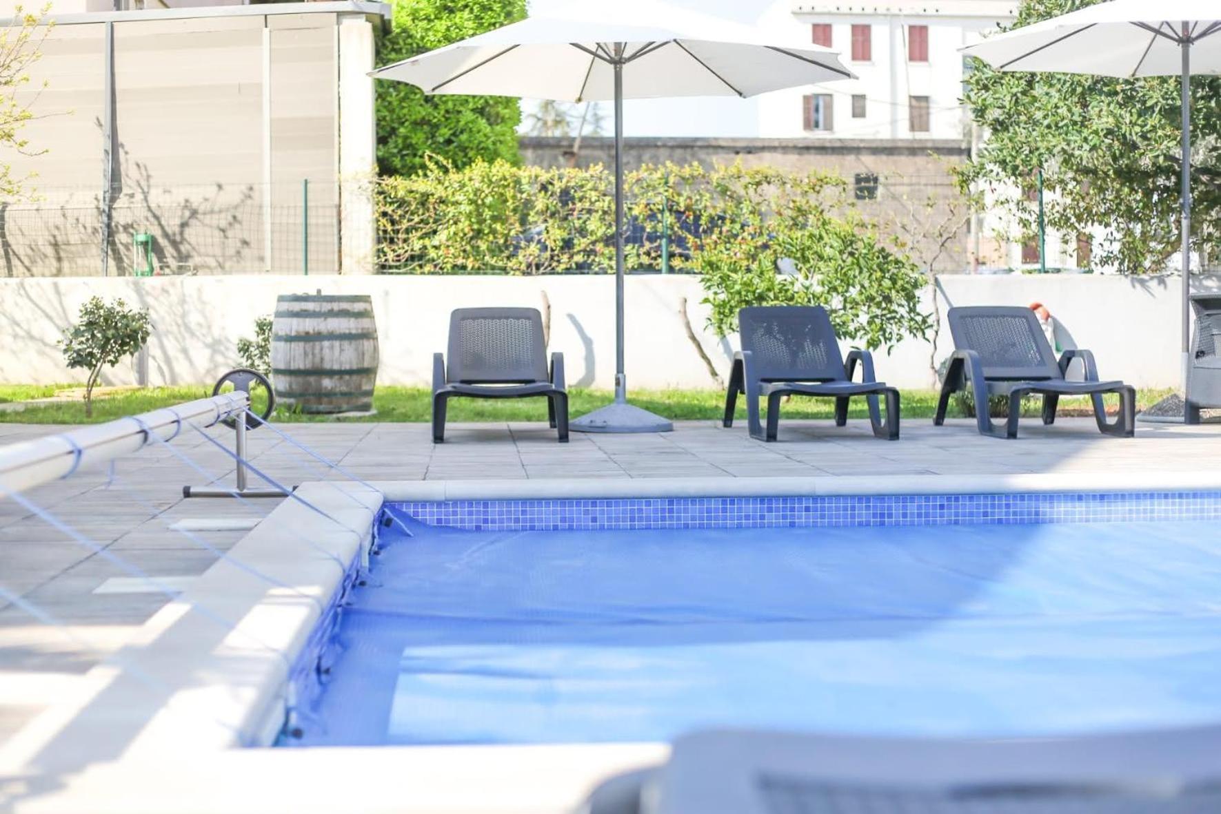 Pool House Luka Lägenhet Zadar Exteriör bild